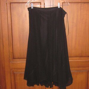 Black Skirt Ruffled Hem R & M Richards